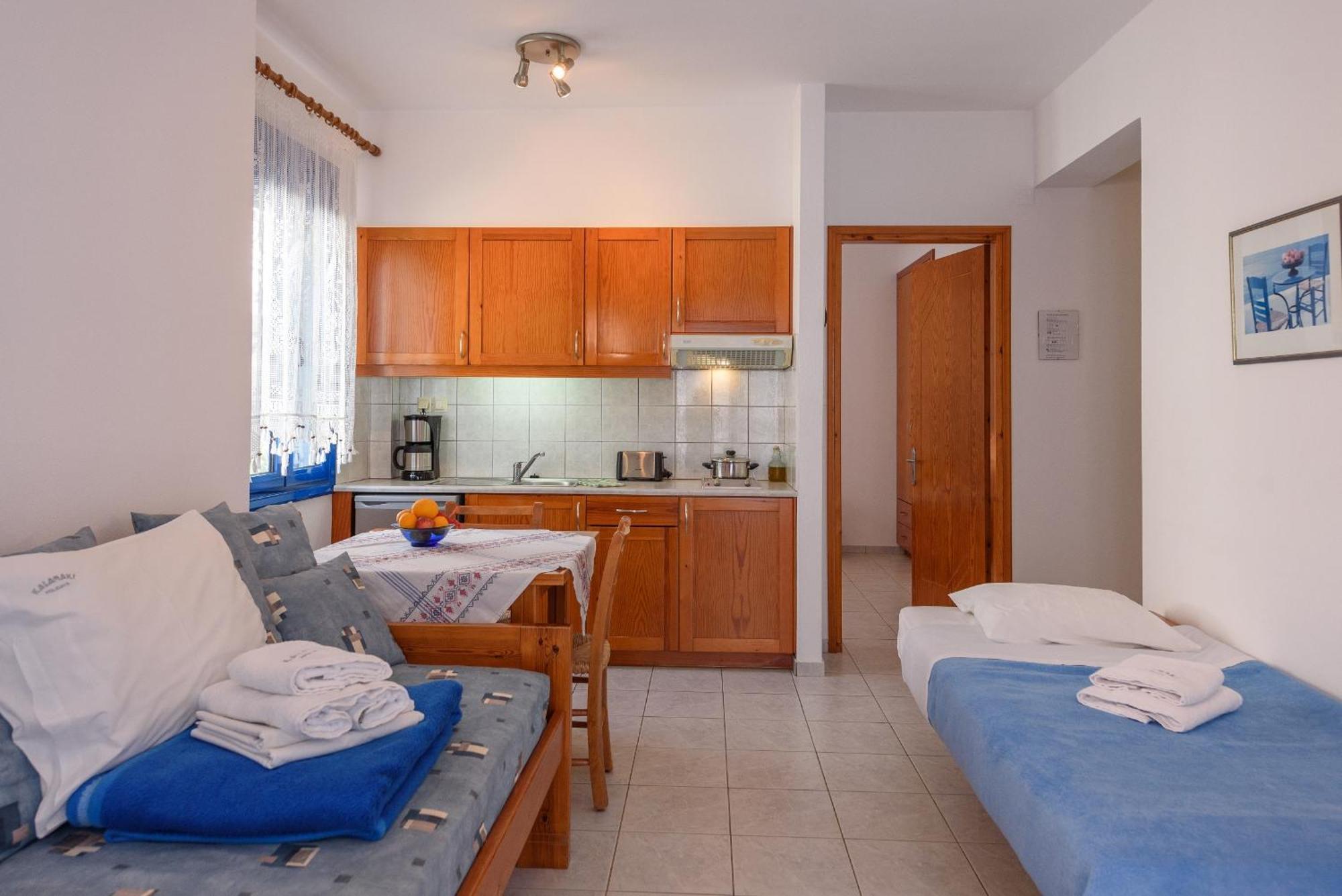 Finikas Studios & Apartments - Kalamaki Holidays Kalamaki (Heraklion) Buitenkant foto