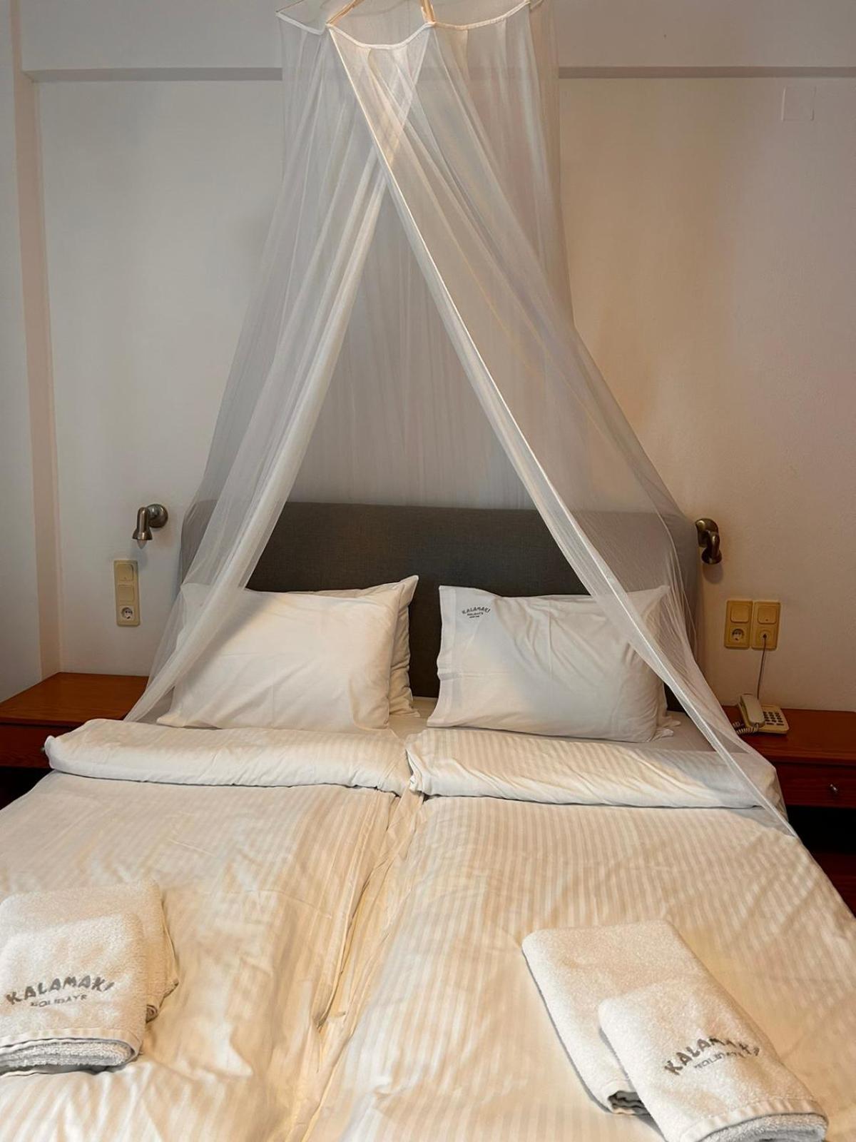 Finikas Studios & Apartments - Kalamaki Holidays Kalamaki (Heraklion) Buitenkant foto